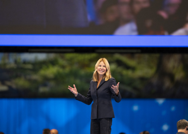 Denise, executiva da Slack, destacou jornada de implantação dos agentes de IA