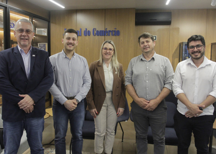 Comitiva da Prefeitura de Veranópolis visitou o Jornal do Comércio nesta segunda-feira