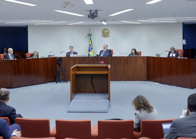 Maioria do STF condena sete réus do núcleo 4