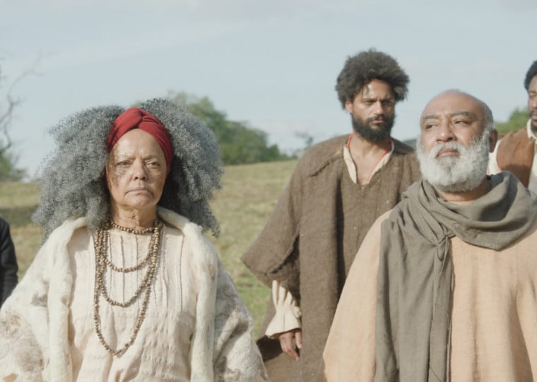 Loma Solaris fez sua estreia em longas-metragens atuando no filme Porongos