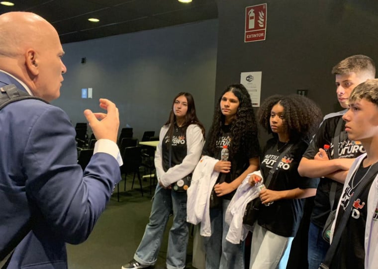 pg3 Jovens gaúchos em Barcelona