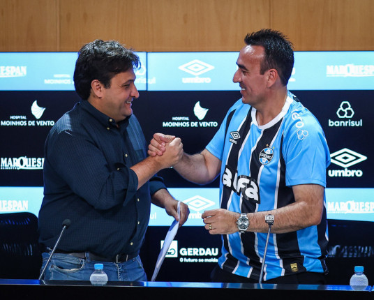 Após assumir gestão, Grêmio busca mais espaço na Arena