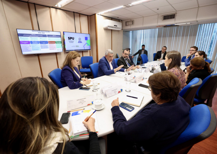 Prefeito Melo se reuniu em Brasília com secretária do Patrimônio, Carolina Stuchi, para buscar solução à Usina 
