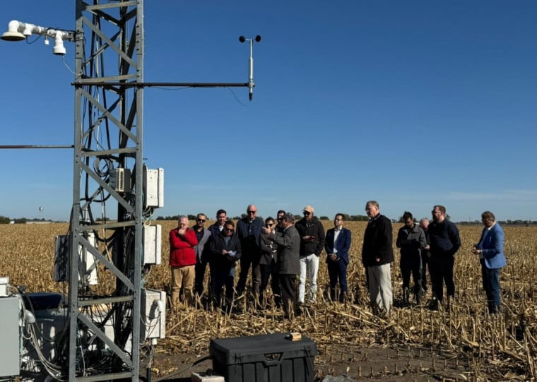 Comitiva conferiu estação de pesquisa em Ithaca, focada em estudos sobre uso de água e solo