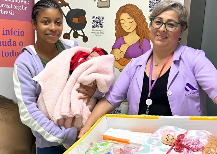 O projeto Alma Mater Bebê, premiado pela relevância social, atua desde 2020 dentro do Hospital Materno Infantil Presidente Vargas, em Porto Alegre