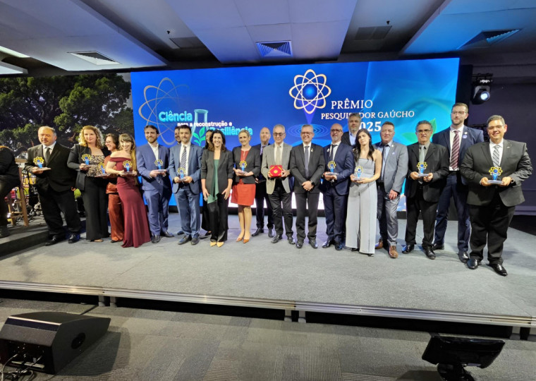 Evento reconheceu profissionais que se destacaram na academia, nos setores público, industrial, empresarial e na comunicação científica