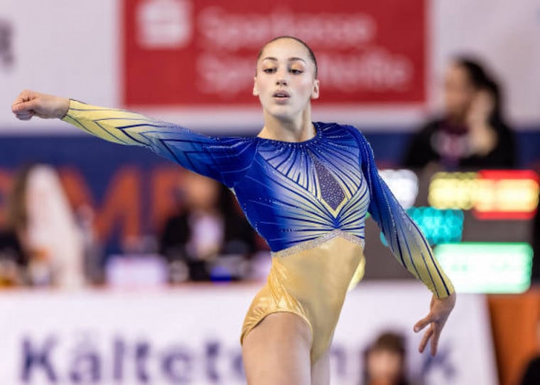 Nemour é primeira africana campeã mundial na ginástica artística