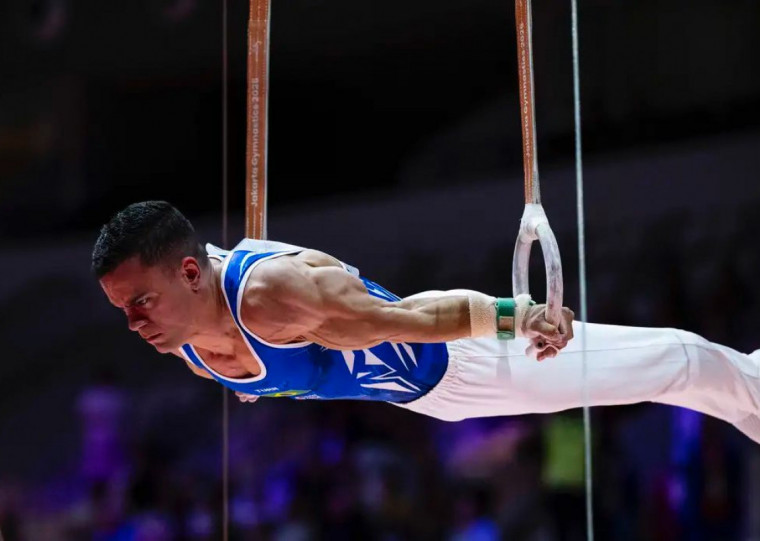 Caio também disputou a final do individual geral, e ficou na oitava colocação