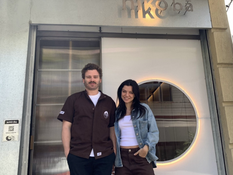 Pedro Chaves Barcellos e Laura Lewin Lewinsohn são os sócios à frente do Nikō Bā<br />Foto: Dener Pedro/Especial/JC