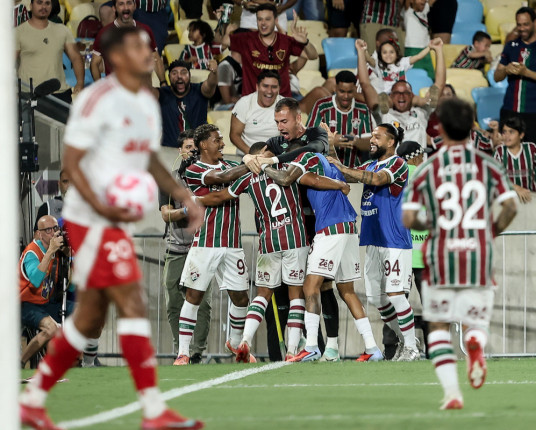 Inter tem péssima atuação, perde para o Fluminense no Rio, e segue próximo do Z-4