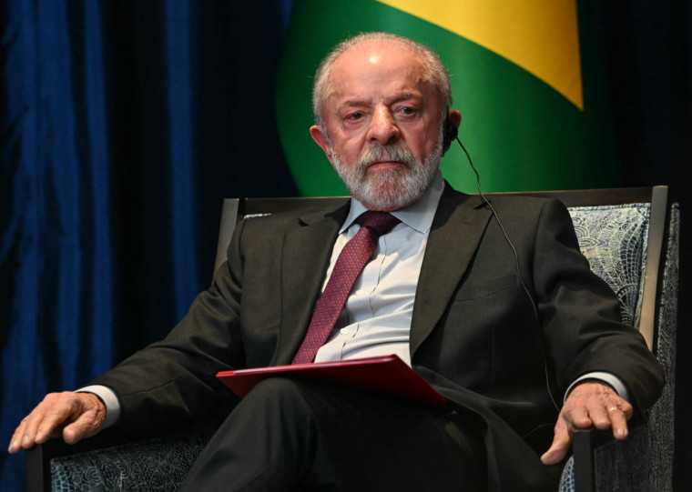 Lula também sancionou a lei que trata do Compromisso Nacional Criança Alfabetizada
