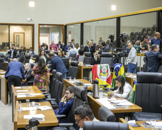 Prefeitura de Porto Alegre exonera CCs após votação sobre concessão do Dmae