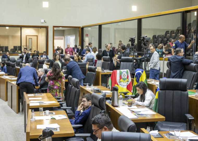 Relação entre a prefeitura e governistas que votaram contra o texto foi estremecida