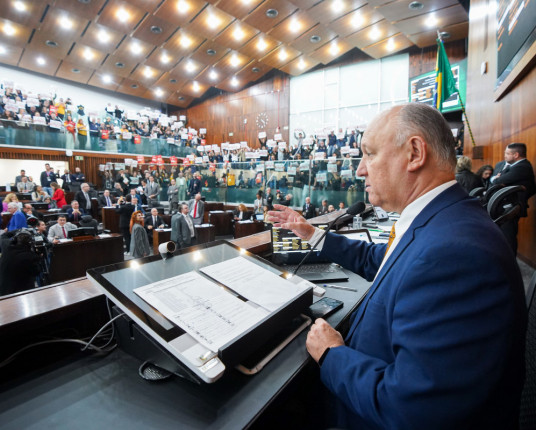 Deputados aprovam criação de cargos no Parlamento e Justiça gaúcha