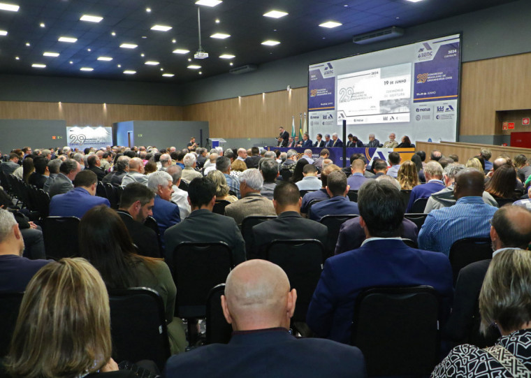 O congresso do ano anterior foi sediado no Paraná