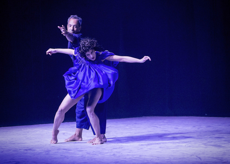 Título da coreografia de Henrique Rodovalho remete ao breve momento em que o céu ganha as cores de pêssego