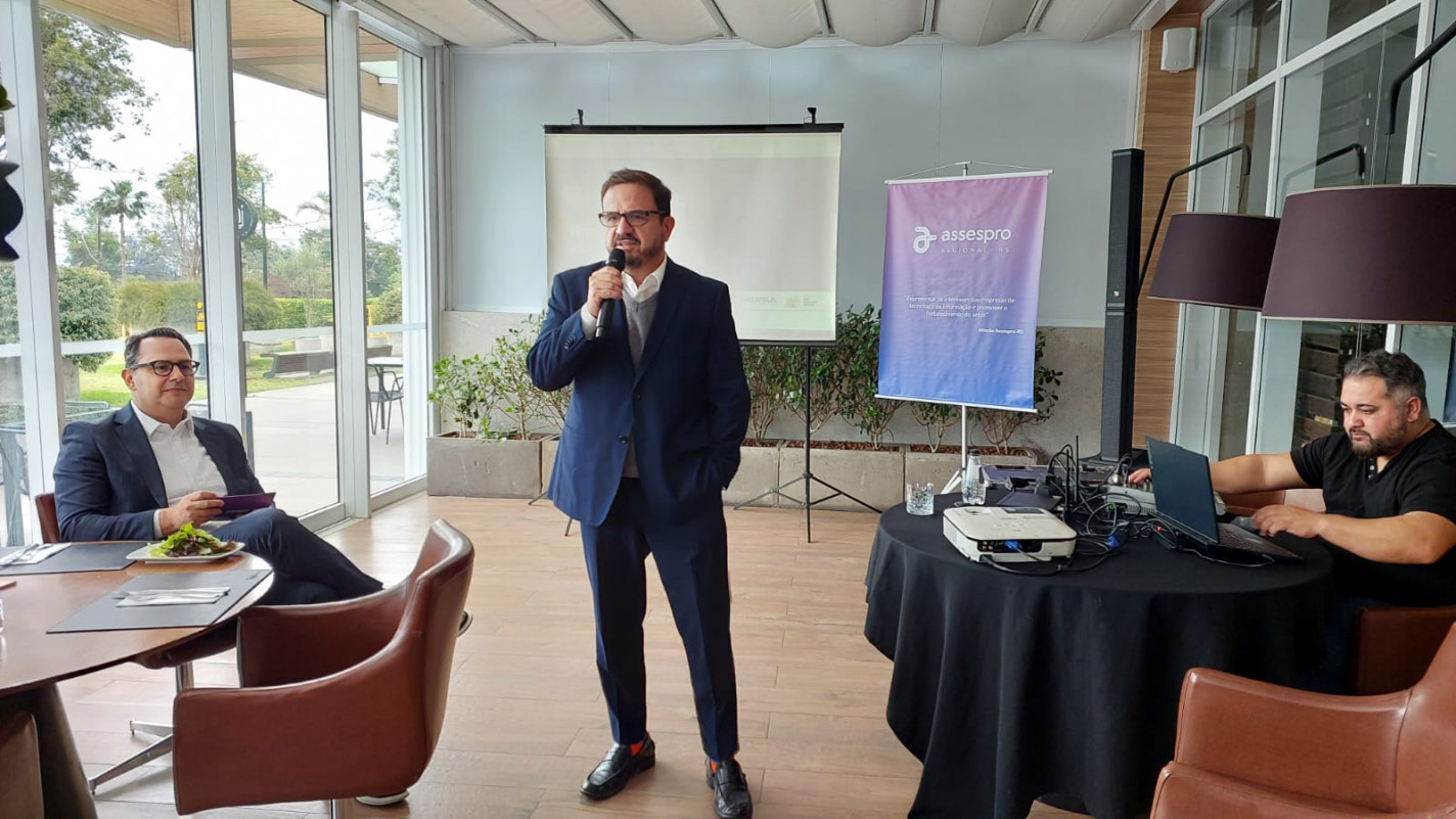 Badesul detalha opções de financiamentos às empresas de tecnologias em evento da Assespro-RS