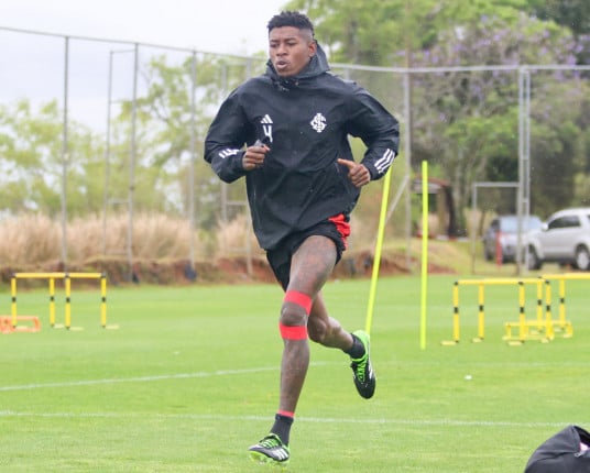 Com apelo à torcida, Inter encara o Atlético-MG para se distanciar do Z-4