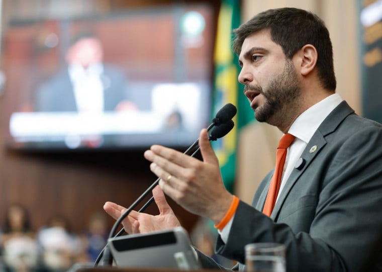 Camozzato recebeu relatos de professores sobre programa de metas