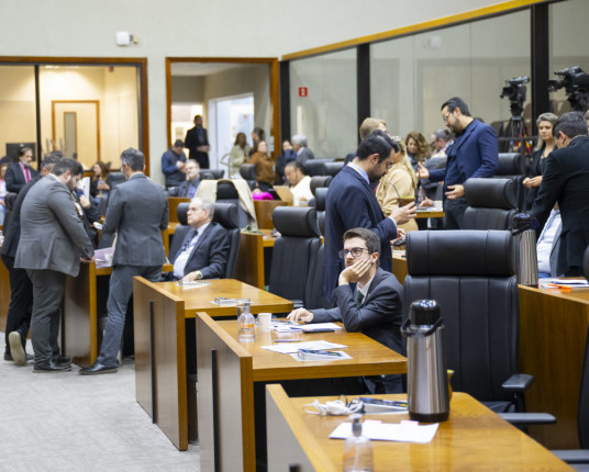 Secretarias de Educação prestarão esclarecimentos na Câmara de Porto Alegre