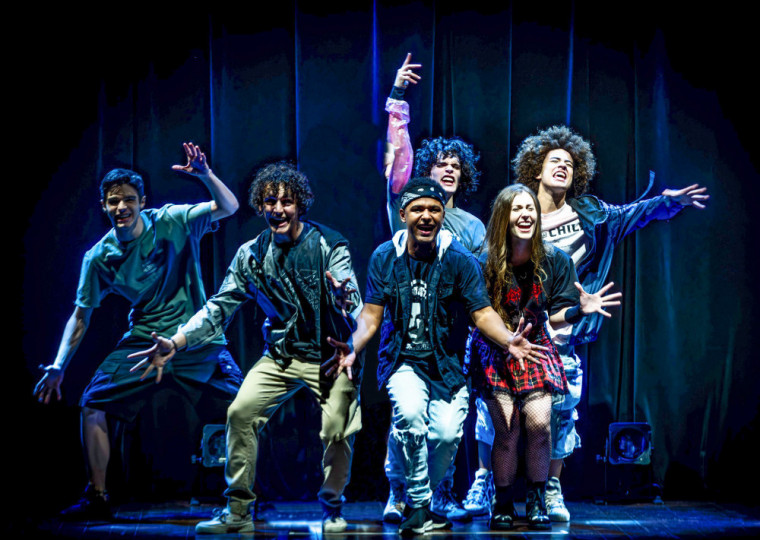 Peça Adolescer encerra temporada 2025 com sessão nesta quarta-feira