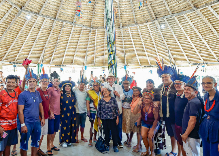 Lula conversou com moradores das comunidades ribeirinhas da Floresta Nacional do Tapajós