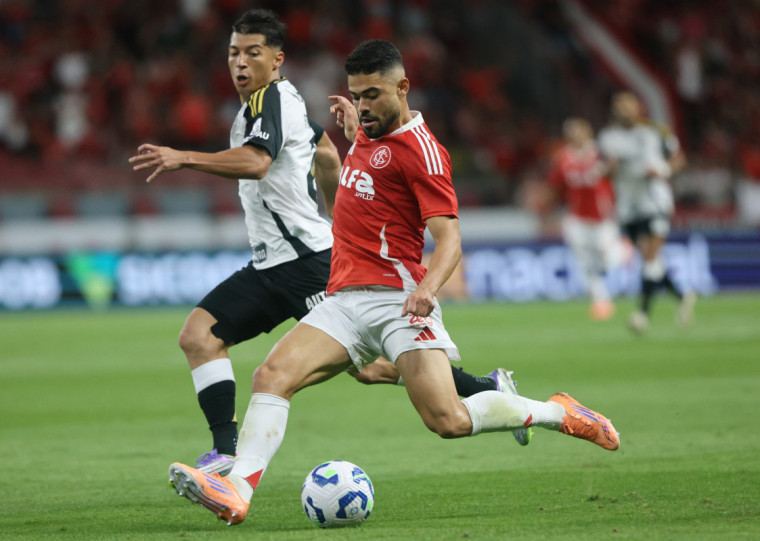 Colorado empata com Atlético-MG e segue ameaçado pelo rebaixamento