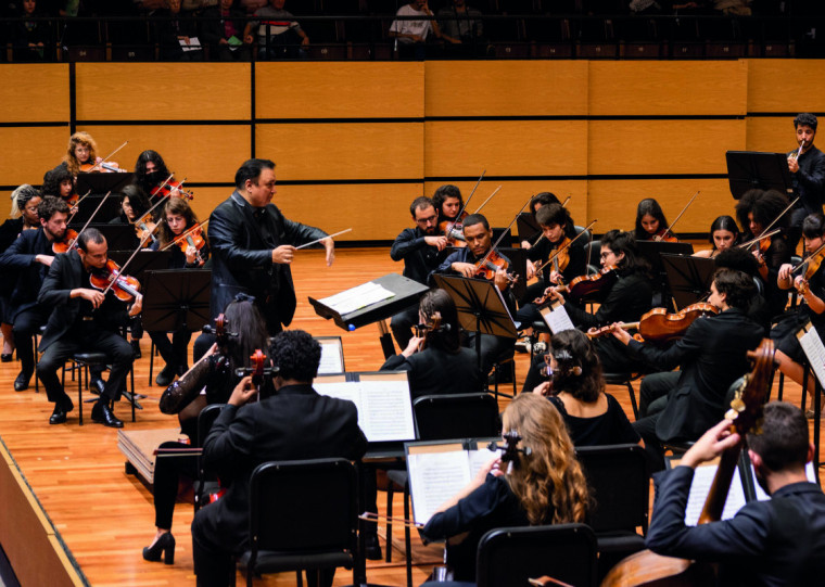 Apresentação reúne pela primeira vez a orquestra mais avançada da Escola de Música e o Coro Sinfônico da Ospa