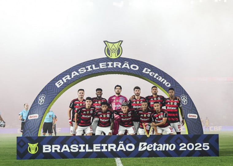 Flamengo é vice-líder do Brasileirão com um ponto a menos que o Palmeiras