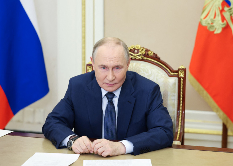 Lançamento de Putin pode ser visto como forma de pressão a Trump