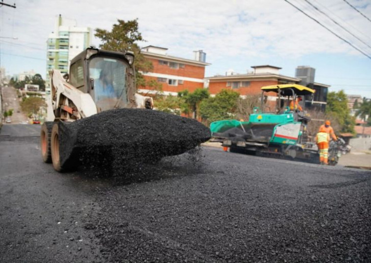 Contrato firmado com a empresa Be8 prevê o abastecimento de 17 unidades, entre caminhões,, micro-ônibus e veículos próprios