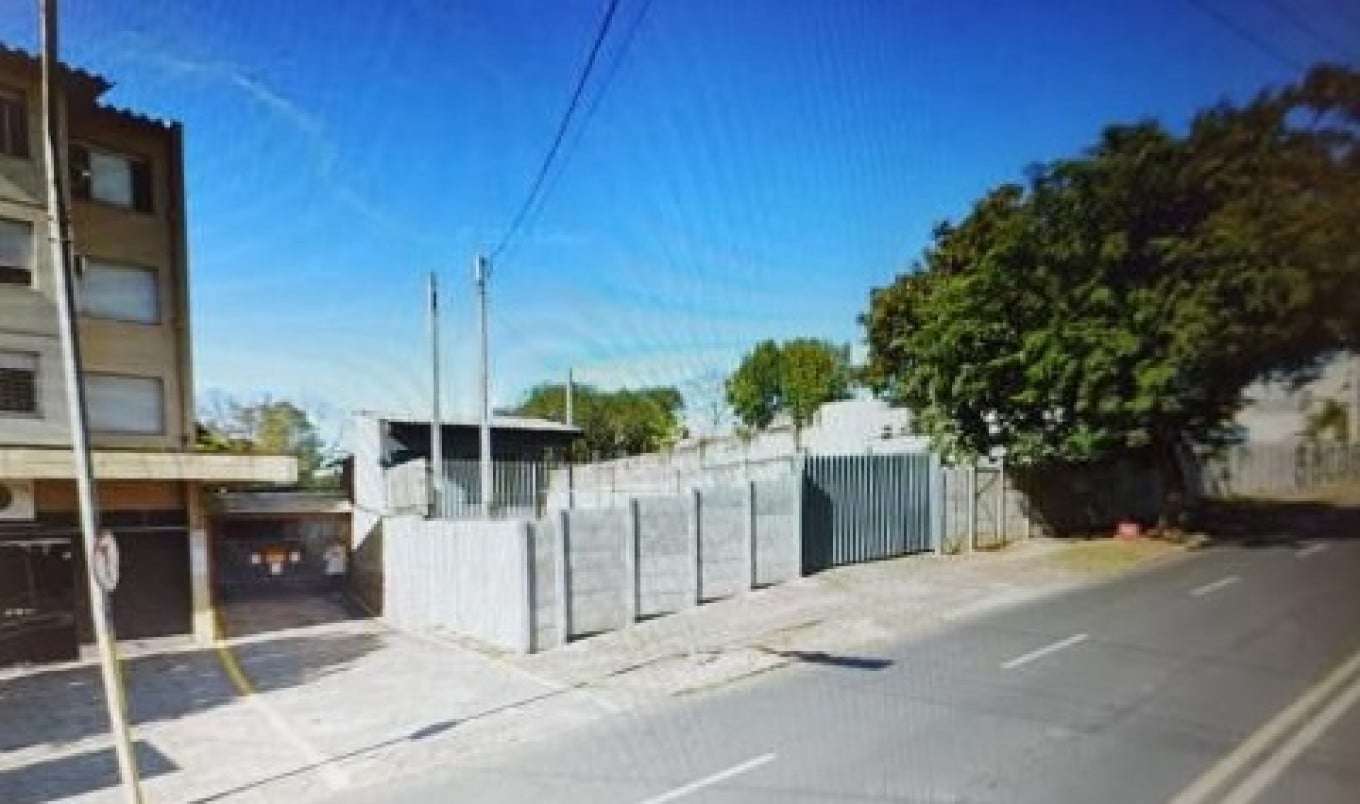 Terreno cercado na avenida do Forte chamou a atenção de moradores e terá projeto futuro  | GOOGLE MAPS/REPRODUÇÃO/JC