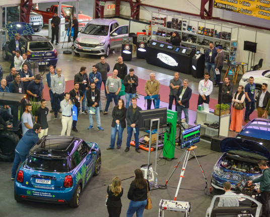 Electric Move terá exposição e debates sobre descarbonização