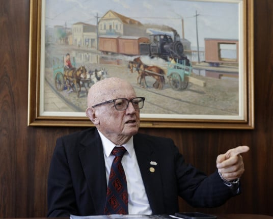 "Precisamos de alguém que pense em primeiro lugar nos brasileiros", diz Humberto Ruga