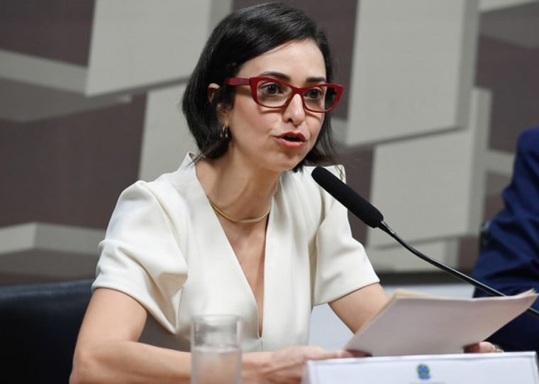 Izabela Correa, diretora de Cidadania e Supervisão de Conduta do Banco Central (BC)