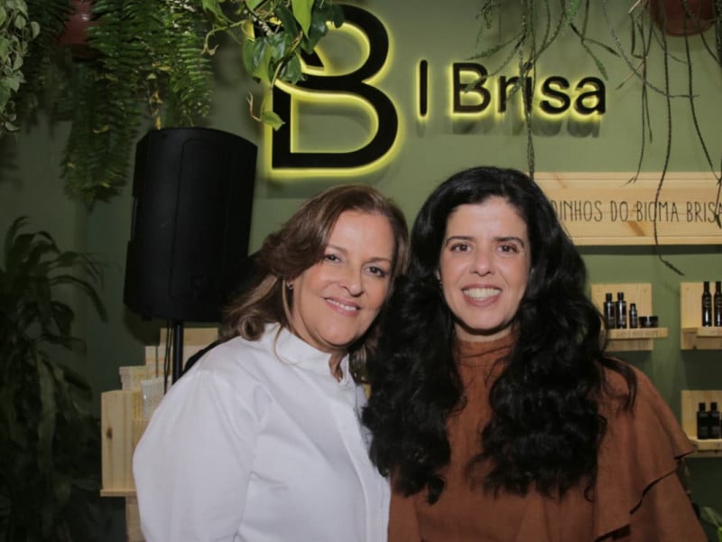 Cris Dios e Silvia Perrone são os nomes à frente da unidade Bioma no Bourbon Shopping Carlos Gomes<br />Foto: Grupo Laces/Divulgação/JC