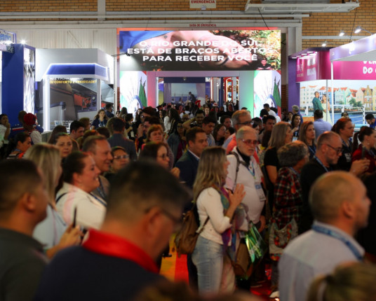 Festuris abre programação em Gramado e projeta mais de R$ 500 milhões em negócios