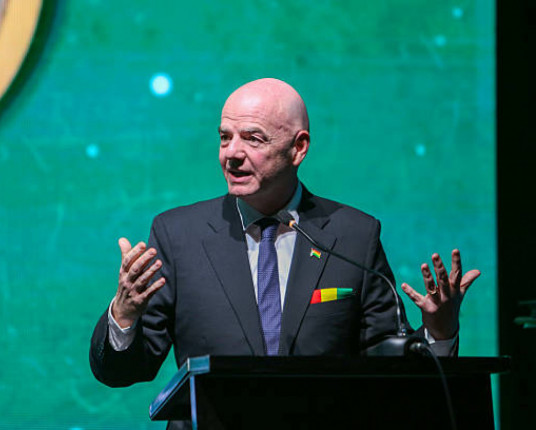 Fifa anuncia novo Prêmio da Paz a ser entregue no sorteio da Copa do Mundo em Washington