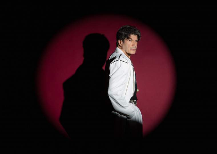 Show da turnê ‘XL’ será nesta sexta (7), no Teatro do Bourbon Country, com repertório que atravessa gerações e estilos musicais