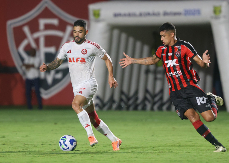 Derrota no Barradão pressiona ainda mais os comandados de Ramón Díaz