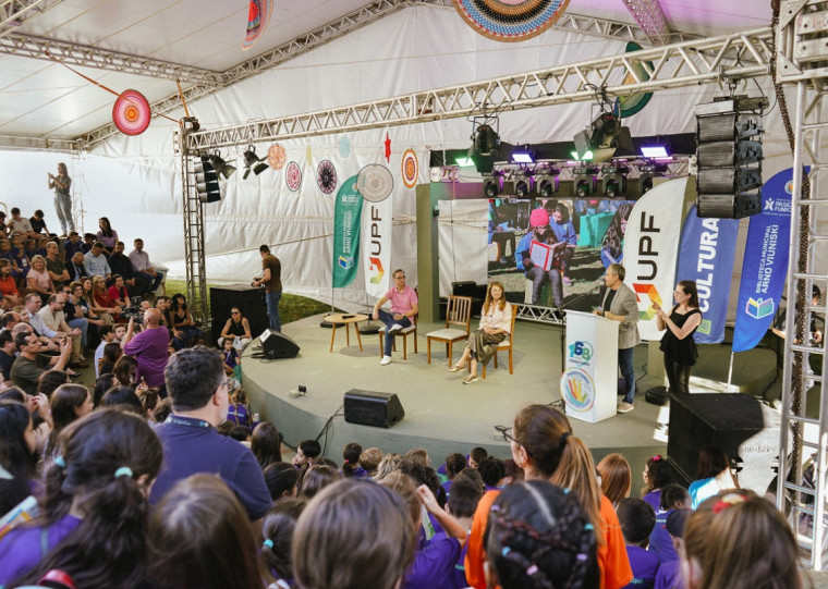 Relançamento da iniciativa ocorreu durante a Feira do Livro de Passo Fundo