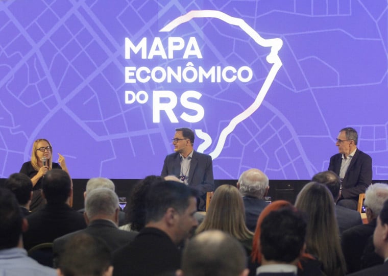 Diretora-geral Sesi-RS, Senai-RS e IEL-RS, Susana Kakuta (E), Editor-Chefe do JC, Guilherme Kolling (C), e Presidente da Central Sicredi Sul Sudeste, Márcio Port (D)
Mapa Econômico Porto Alegre - FIERGS