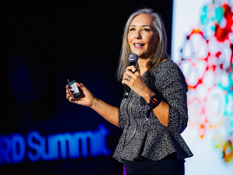 RD Summit 2025 - Martha Gabriel, especialista em inovação, autora best seller e palestrante - a importância do pensamento crítico na era da IA<br />Foto: Dani Andrade/RD Summit/Divulgação/JC