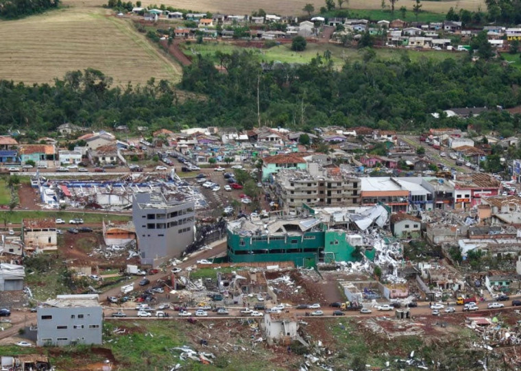 Cerca de 90% da cidade de Rio Bonito do Iguaçu foi destruída pelo tornado