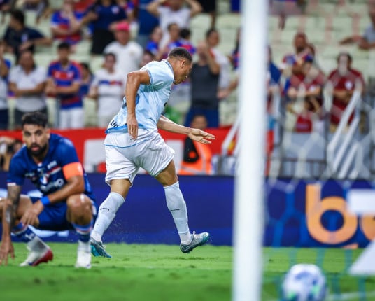 Grêmio empata com o Fortaleza e continua na parte de baixo da tabela