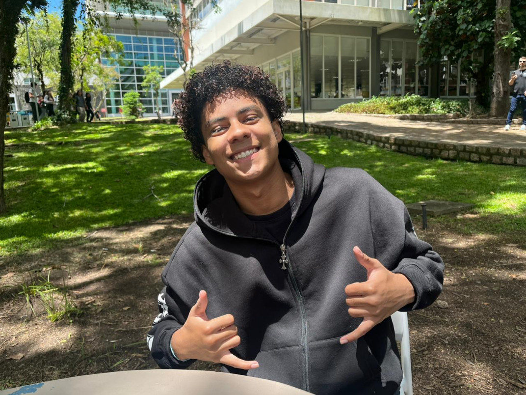 Renan da Rosa Rocha, de 18 anos, quer ingressar no curso de Direito após concluir o Ensino Médio | Ana Stobbe/Especial/JC