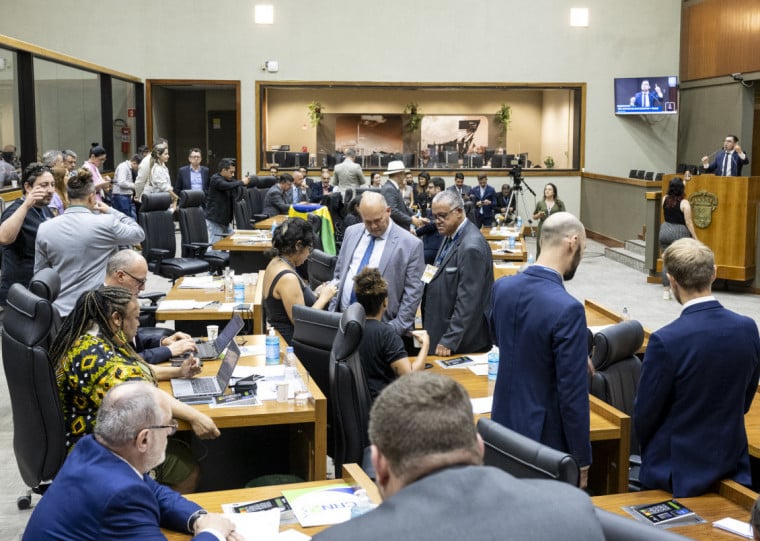 Pressão para votar projeto ainda neste ano causou descontentamento em alguns dos parlamentares