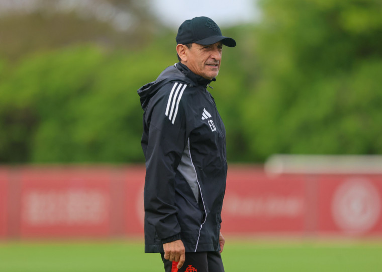 Treinador tem apenas duas vitórias em 10 jogos à  frente do Colorado