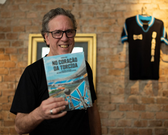 No coração da torcida: uma ode ilustrada ao estádio Olímpico