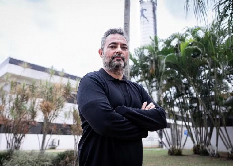 Diretor executivo do clube se disse pronto para levar pancadas ao lado do craque